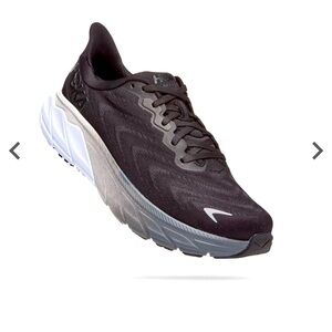 HOKA Arahi 6, Gently used, size 8